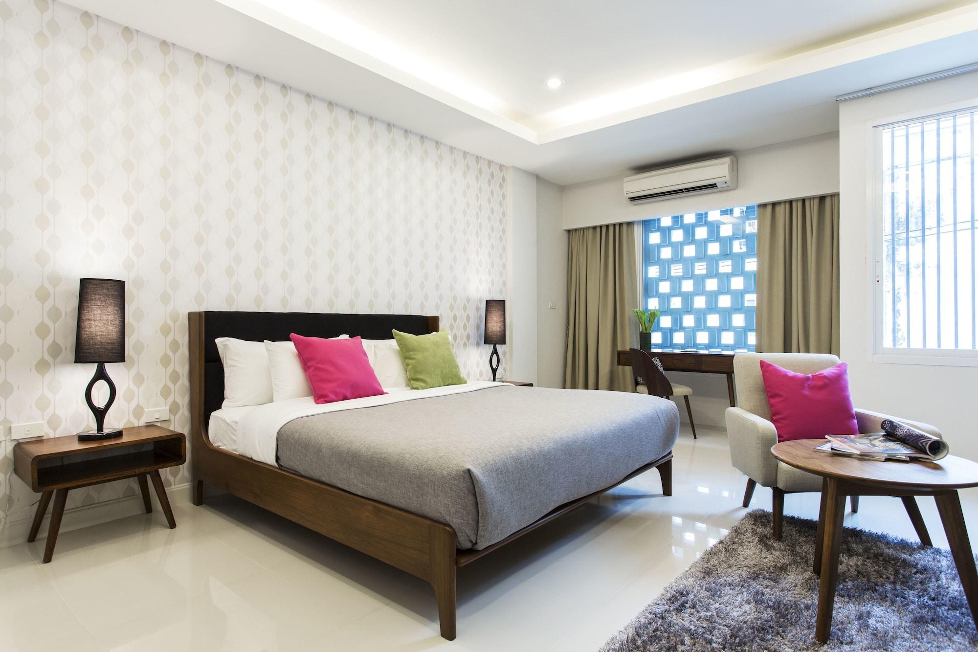 Tolani Nimman Villa Chiang Mai Bagian luar foto