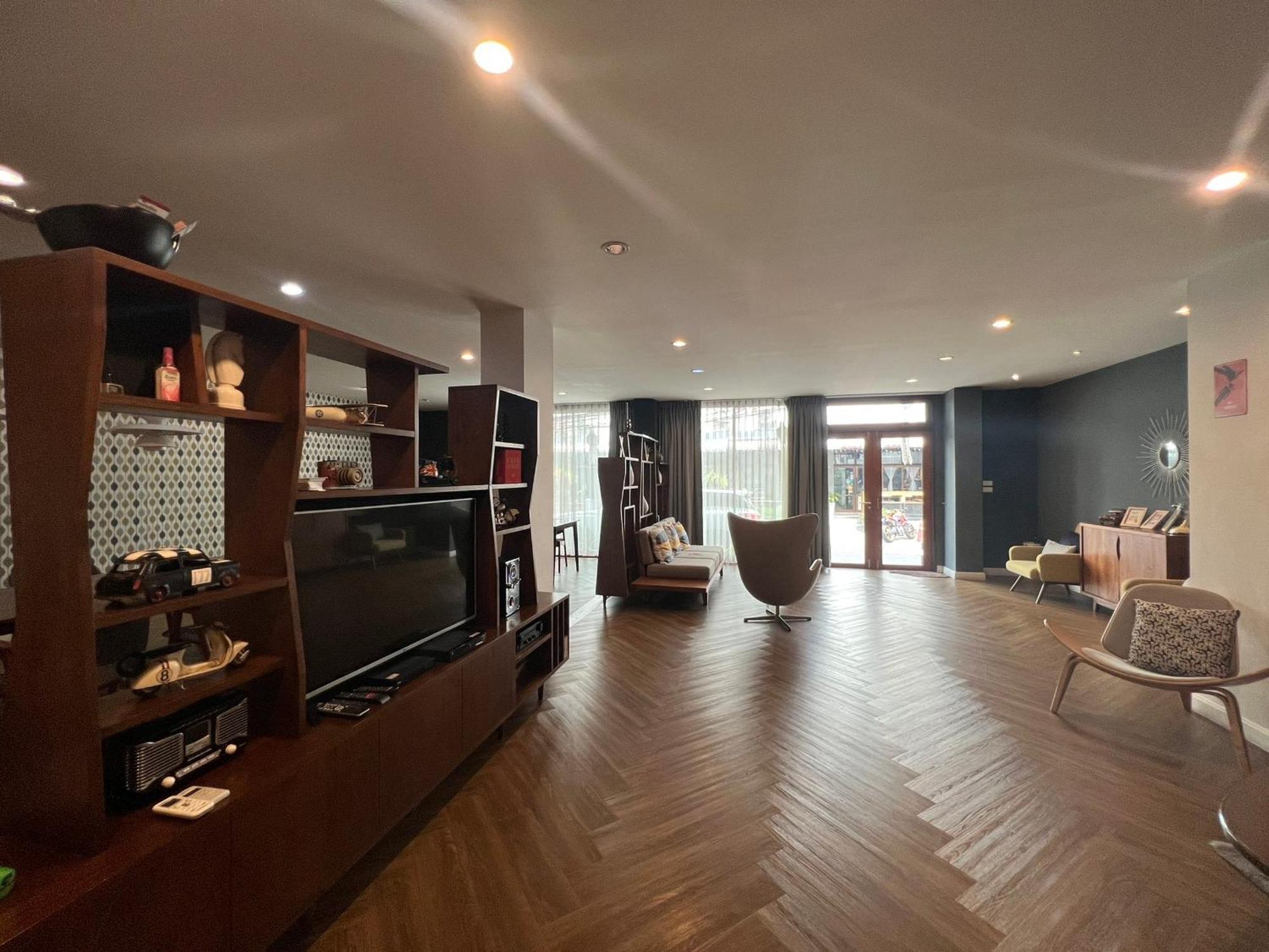Tolani Nimman Villa Chiang Mai Bagian luar foto